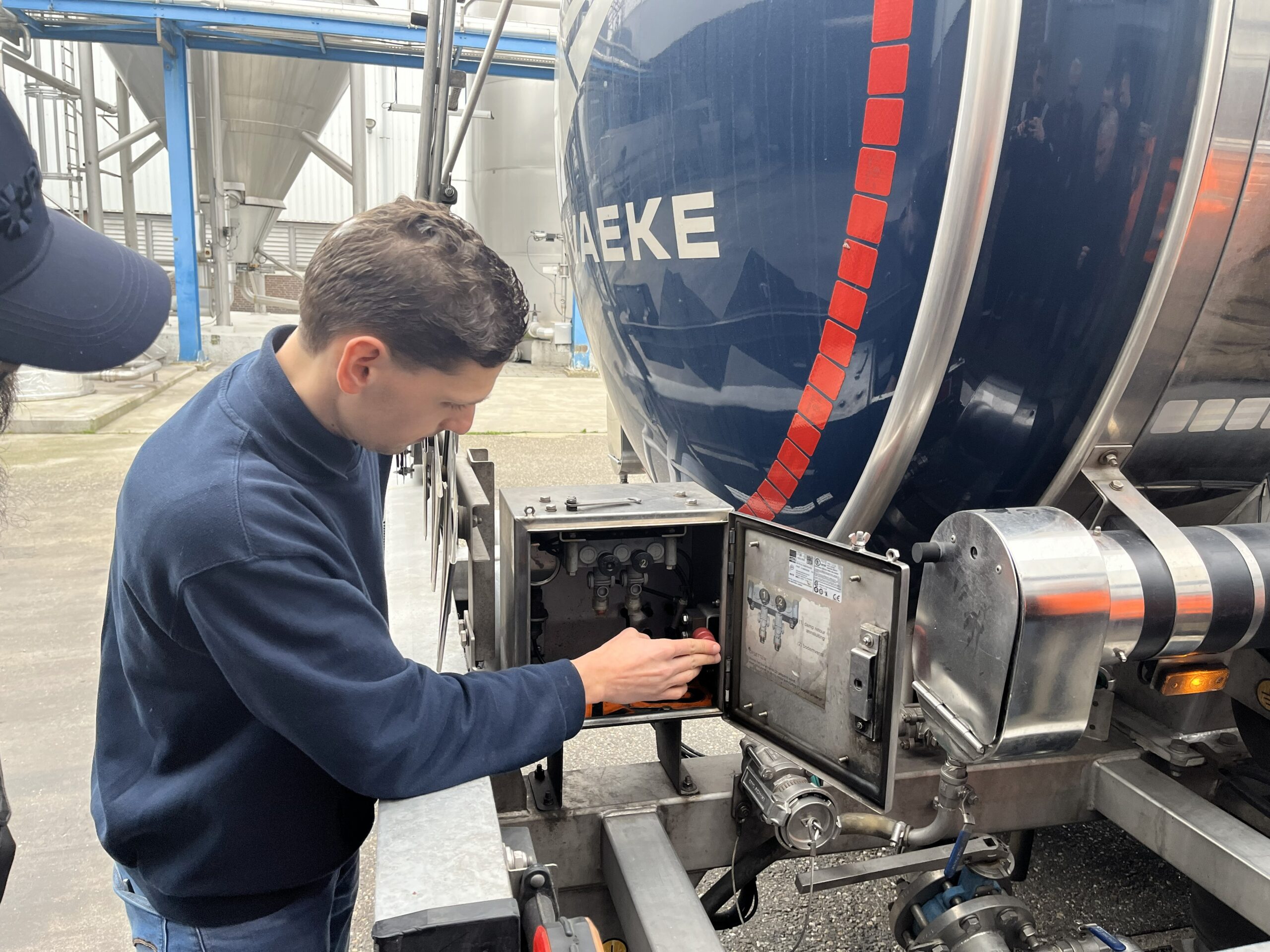 Uitleg lossen tankwagens